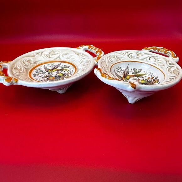 TWO HANDLED CERAMIC LITTLE MAJORKA DISH PLUS BOWL SET w/BIRD & FRUIT DESIGN - Picture 9 of 15